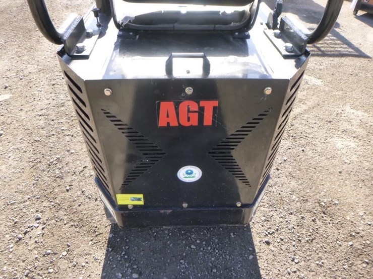 2024-agt-qs12r-hydraulic-excavator-image-17