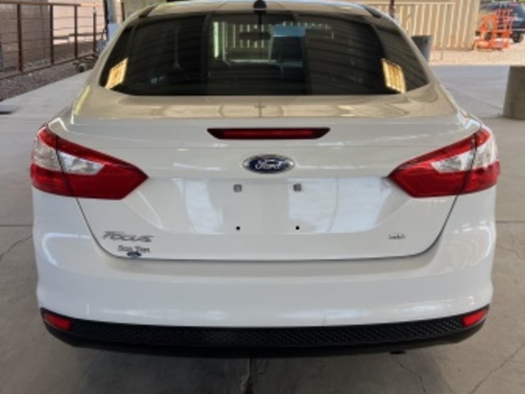2012-ford-focus-se-sdn-image-6