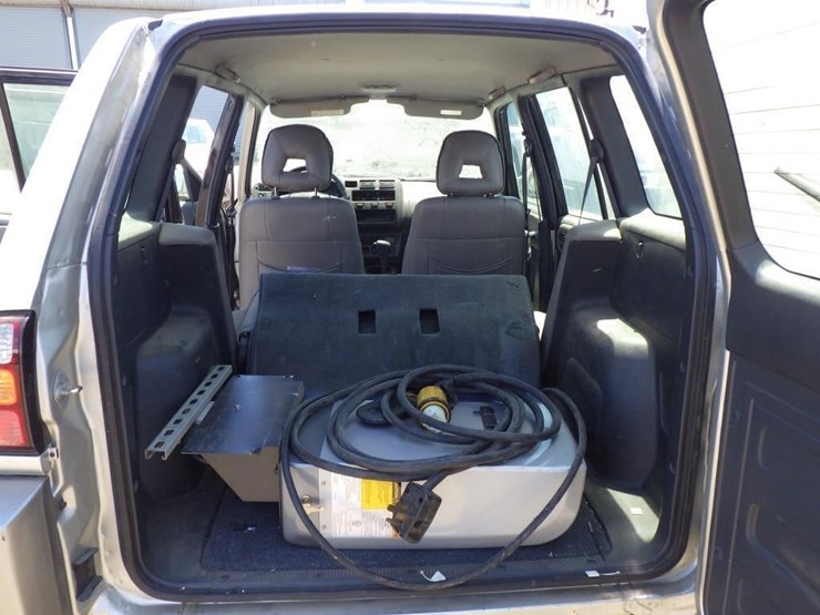 2002-toyota-rav4-image-9