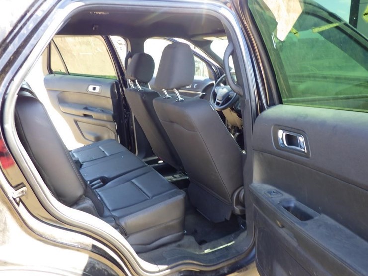 2019-ford-explorer-image-9