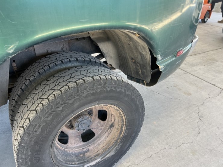 2003-dodge-ram-3500-image-11