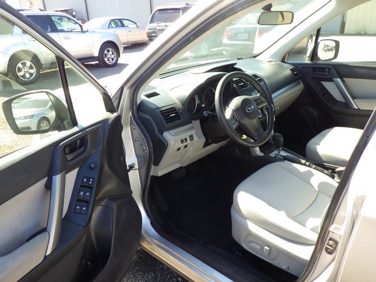 2015-subaru-forester-image-5
