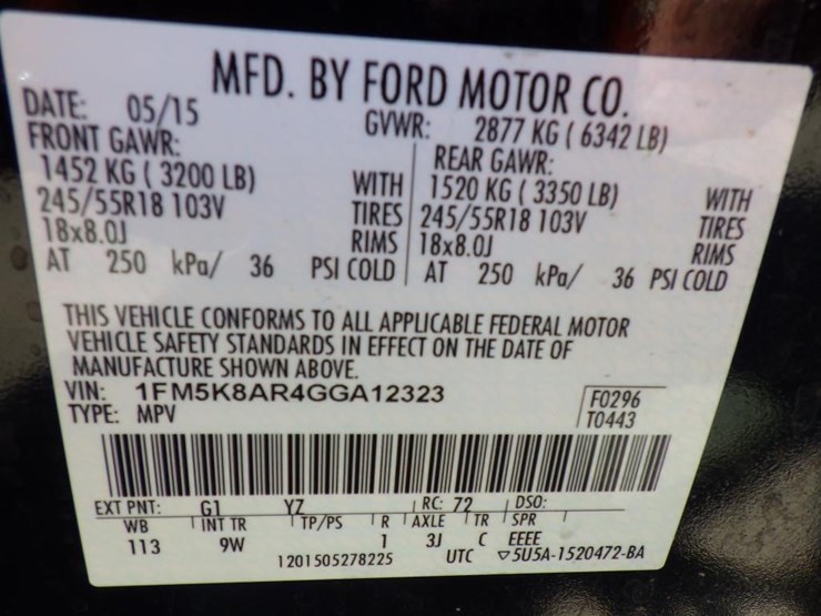 2016-ford-explorer-image-16