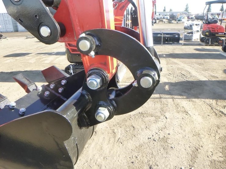 2025-tpm-16-hydraulic-excavator-image-11