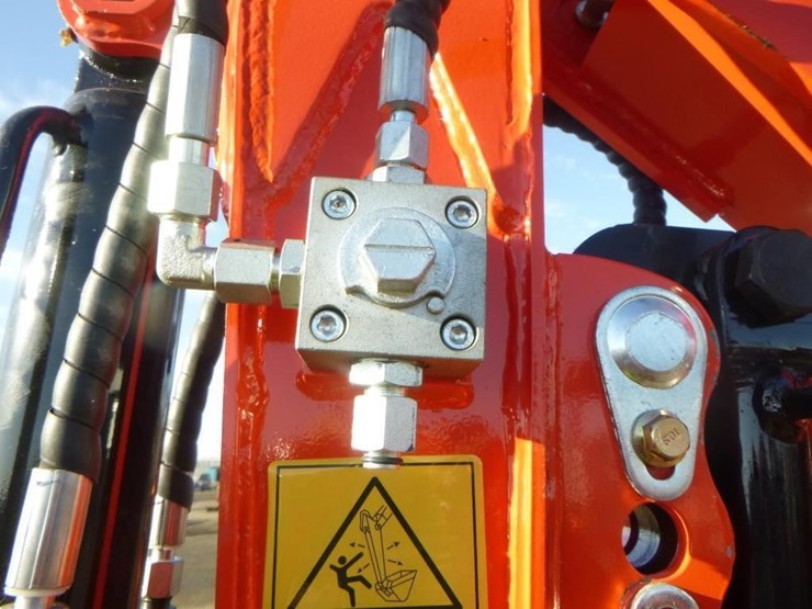 2025-tpm-16-hydraulic-excavator-image-15