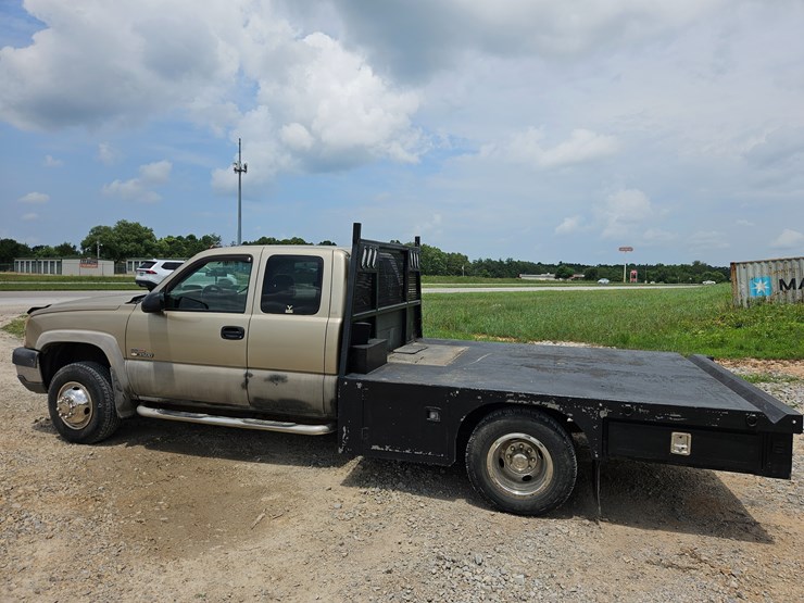 2005-chevrolet-silverado-3500-image-5