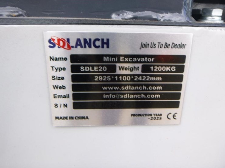 2025-sdlanch-sdle20-hydraulic-excavator-image-33