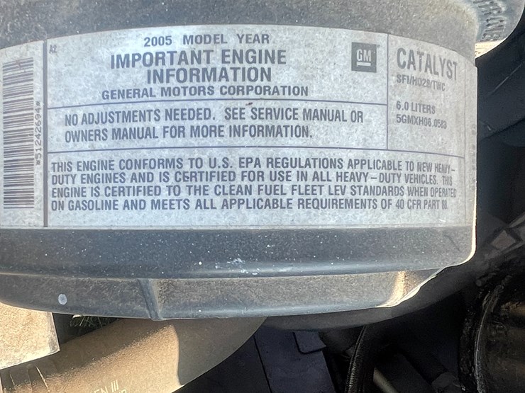 2005-chevrolet-3500-image-75
