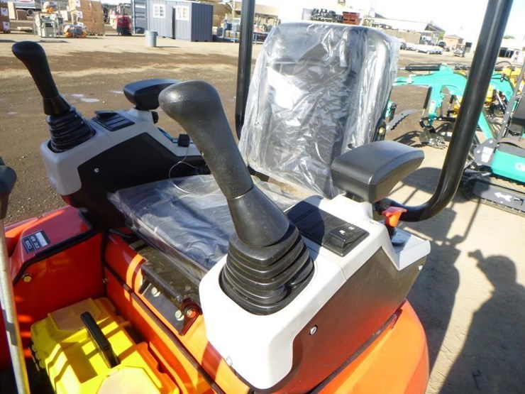 2025-tpm-16-hydraulic-excavator-image-22