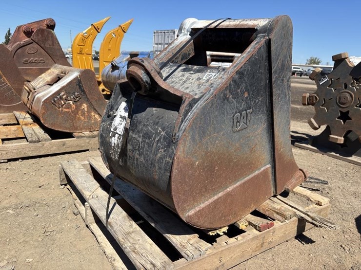 caterpillar-18-image-3