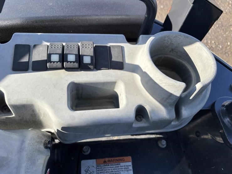 2020-yanmar-vi035-hydraulic-excavator-image-34