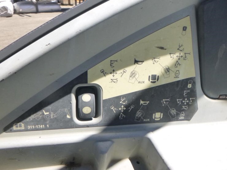 2011-caterpillar-420e-image-36