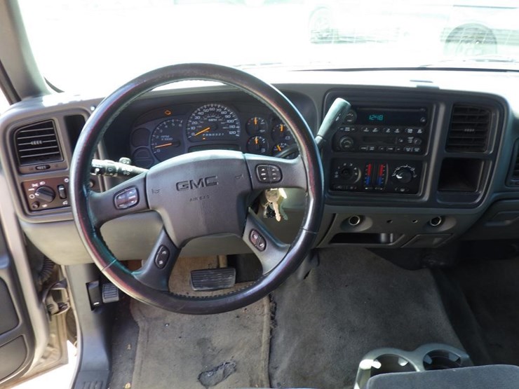 2006-chevrolet-1500-image-8