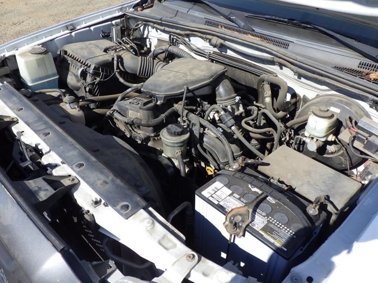 2013-toyota-tacoma-image-9