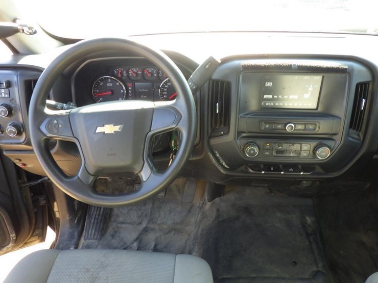 2017-chevrolet-1500-image-10