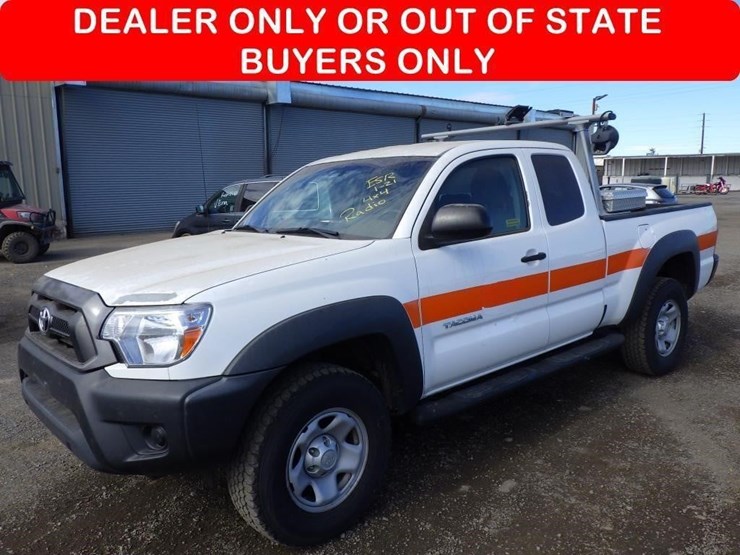 2014-toyota-tacoma-image-1