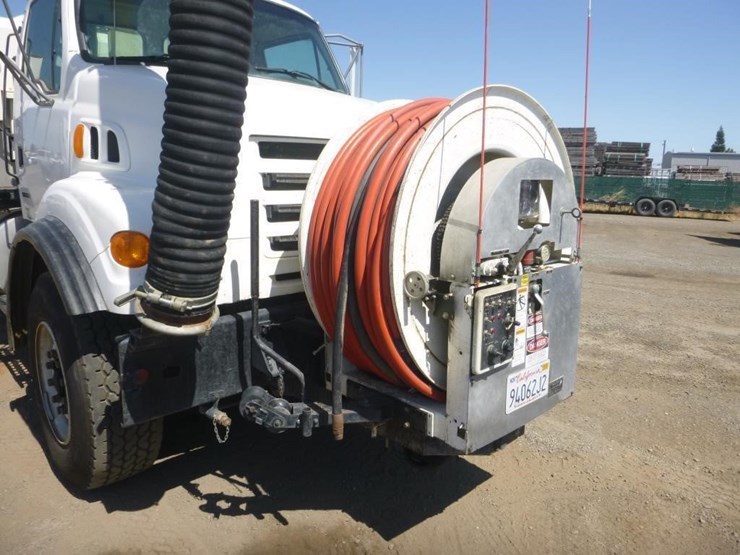 2000-vactor-2100-image-10
