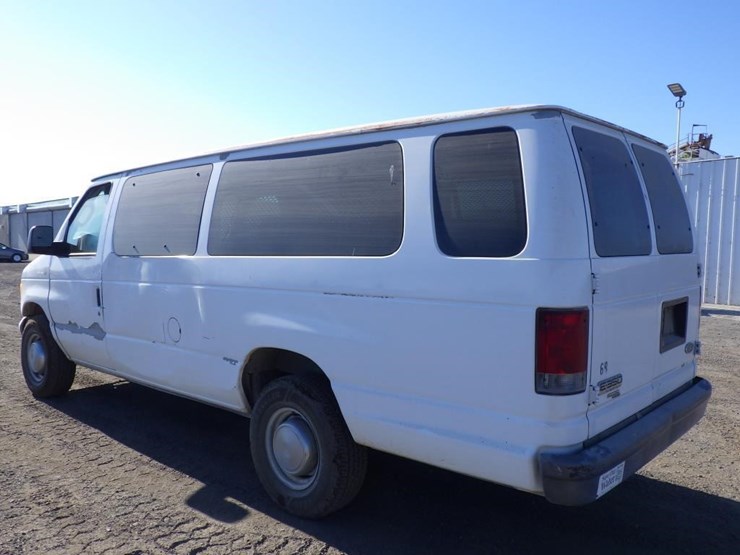 2006-ford-econoline-350-image-5