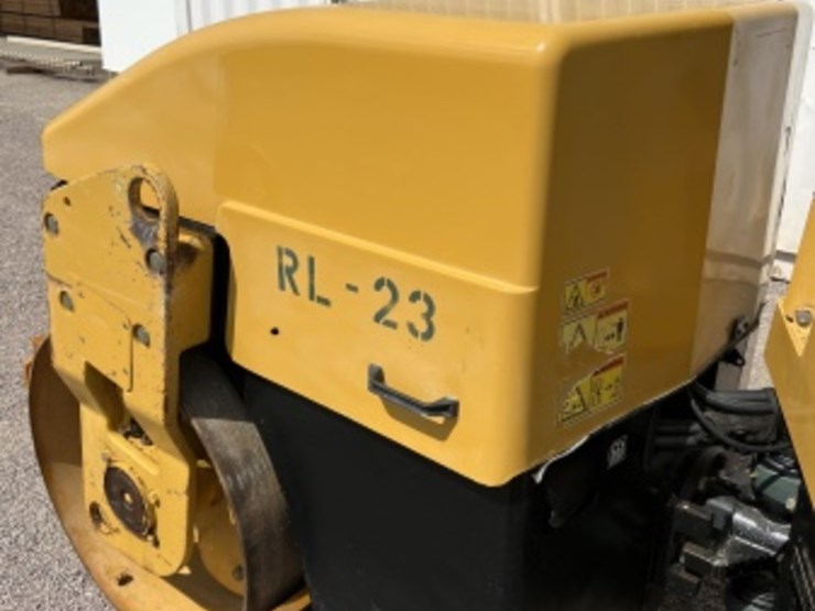 caterpillar-cb-335e-image-10