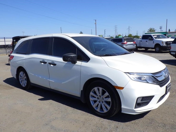 2018-honda-odyssey-image-2