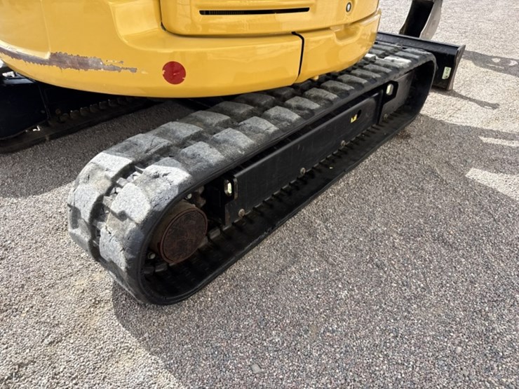 2019-caterpillar-305e2-cr-image-12