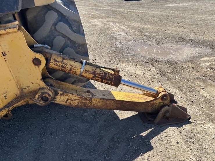 1995-deere-710d-image-23