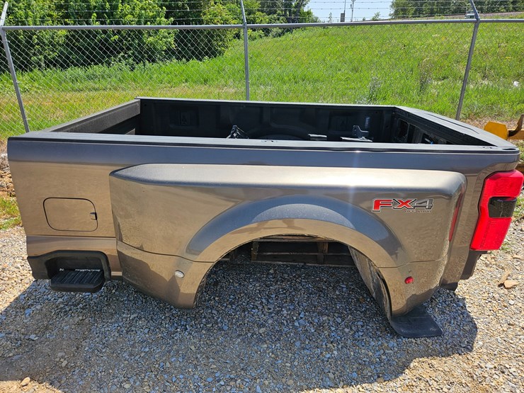 2023-ford-truck-bed-image-6