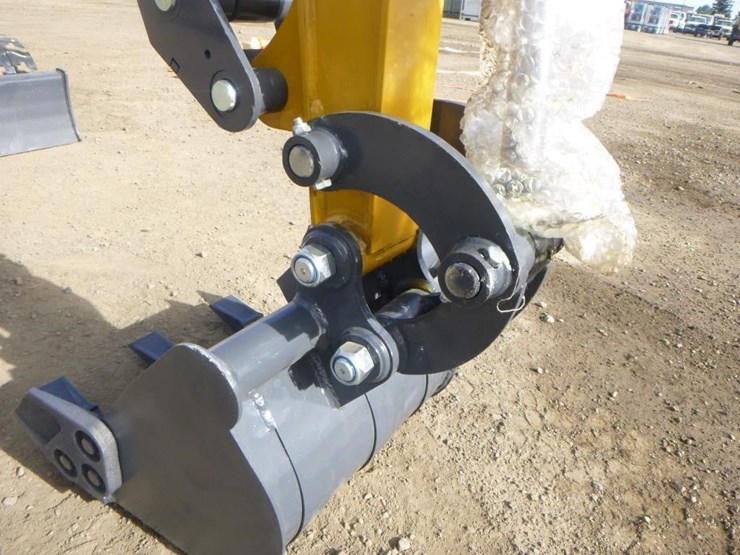 2025-sdlanch-sdle20-hydraulic-excavator-image-11