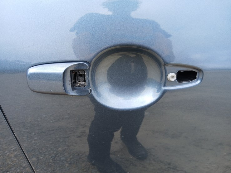 #20656-•-2012-ford-fusion-passenger-car-image-25