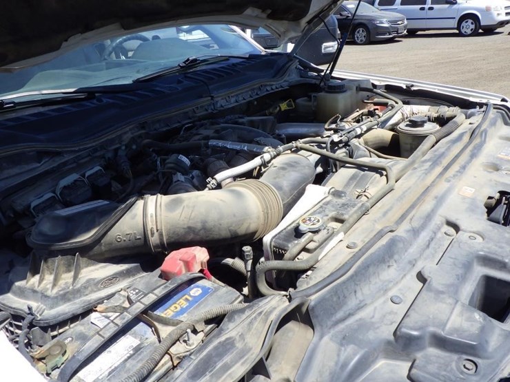 2016-ford-f150-image-12