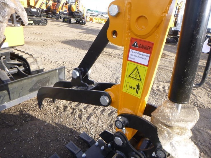 2025-vicsec-vc12-hydraulic-excavator-image-12