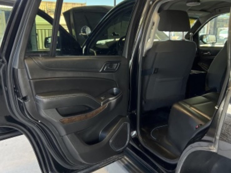 2018-chevrolet-tahoe-image-22