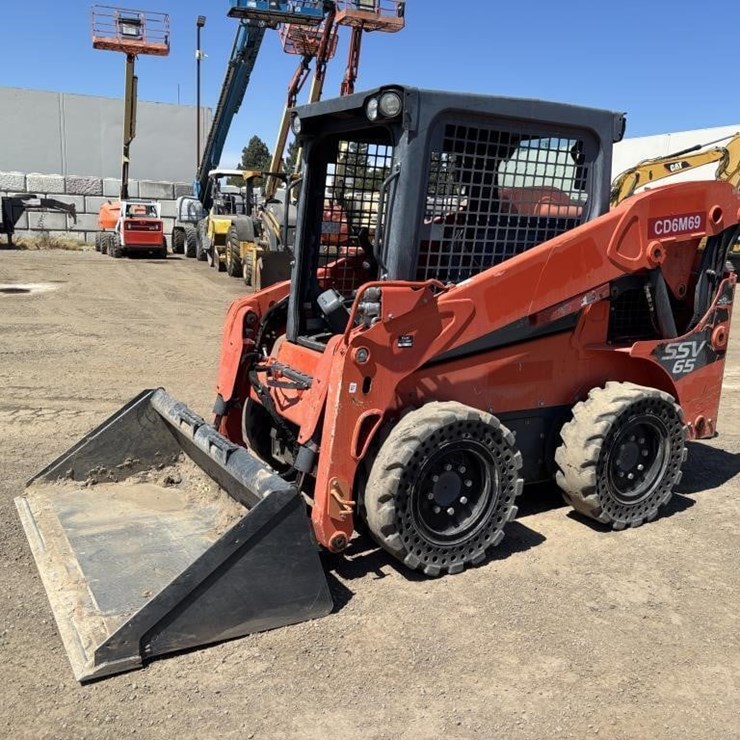KUBOTA SSV65