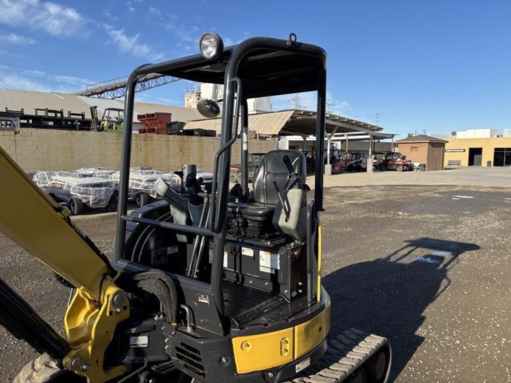 2020-yanmar-vi035-hydraulic-excavator-image-25