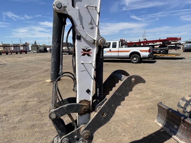 2020-bobcat-e55-image-16