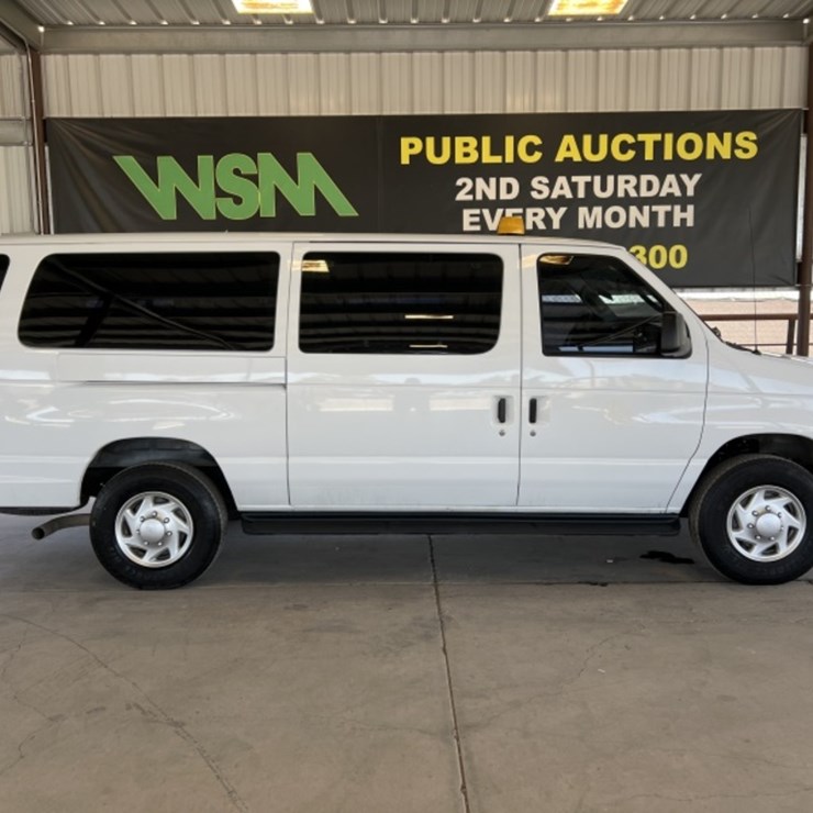 2014 FORD E350
