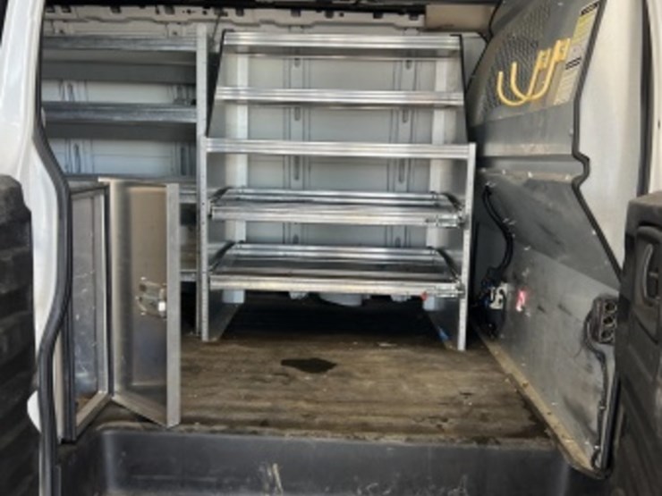 2014-chevrolet-express-2500-image-9