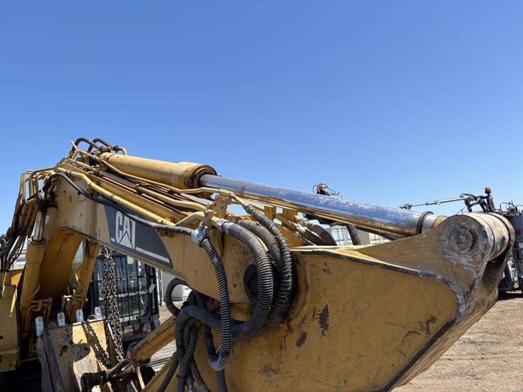2003-caterpillar-314c-image-13