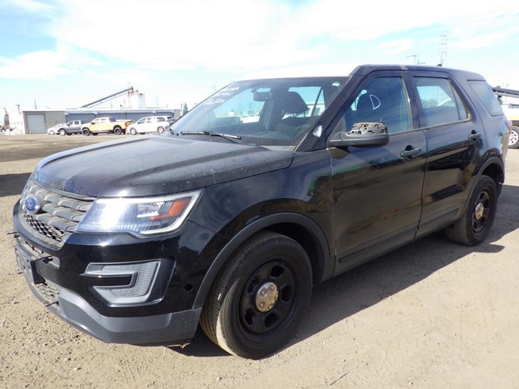 2018-ford-explorer-image-2