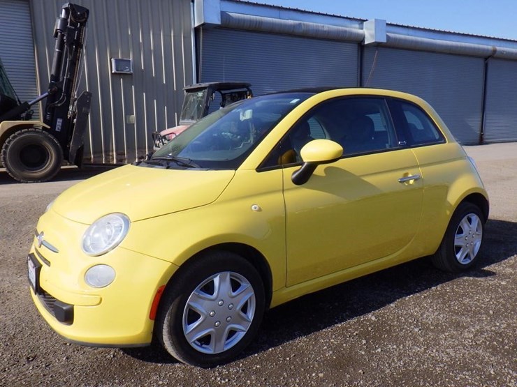 2012-fiat-500-image-1