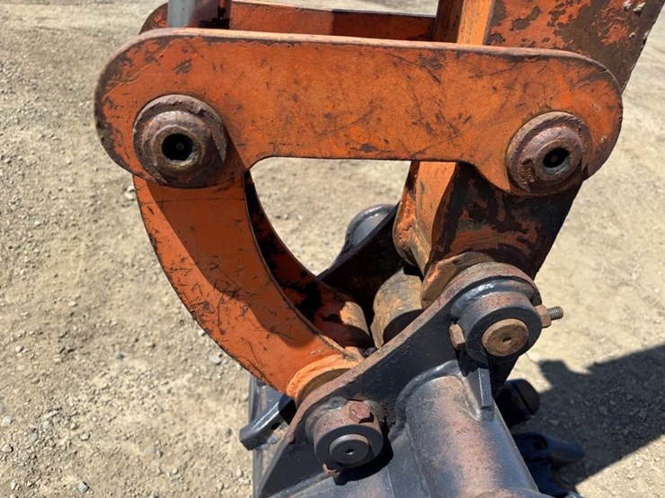 airman-hm305-hydraulic-excavator-image-14