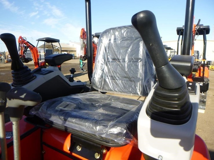 2025-tpm-16-hydraulic-excavator-image-20