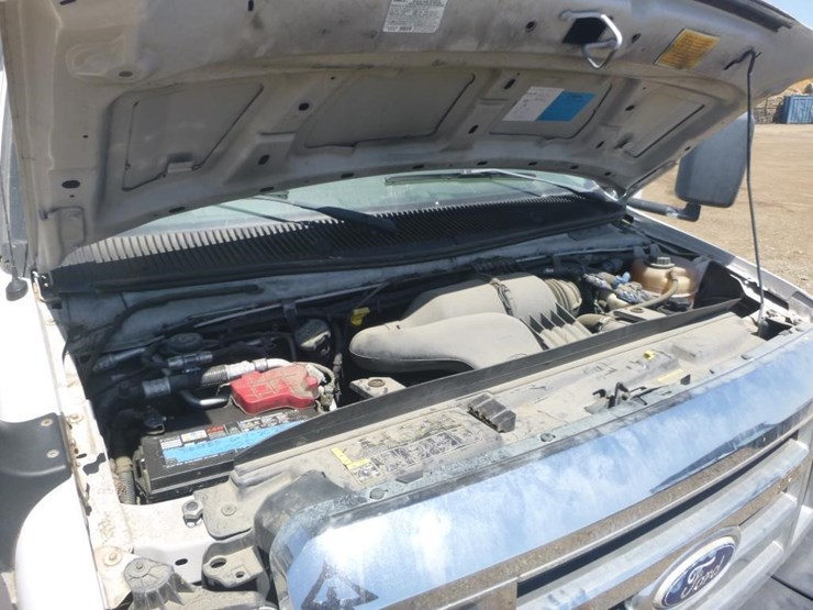 2014-ford-e450-image-11