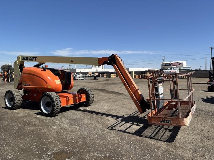 2013-jlg-600aj-image-2
