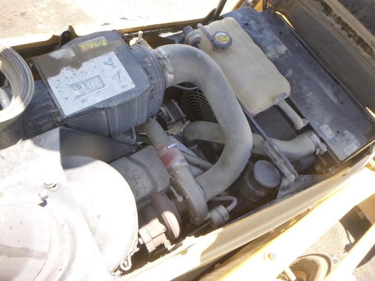 2011-caterpillar-420e-image-38