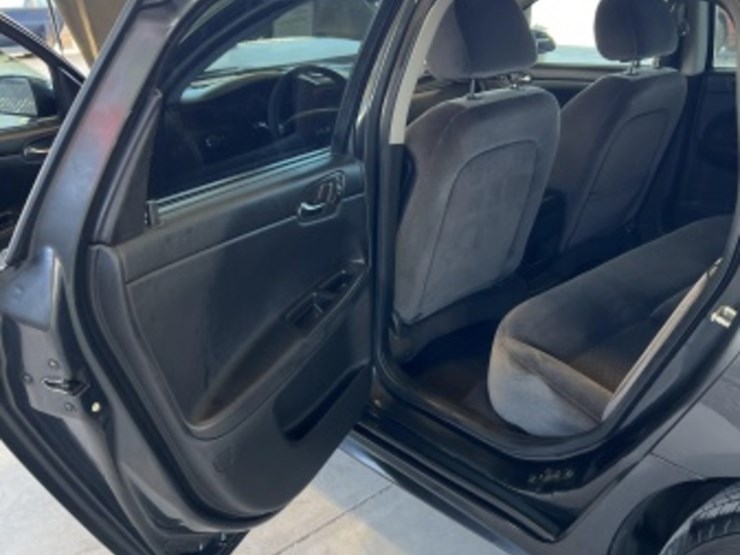 2014-chevrolet-impala-sdn-image-22