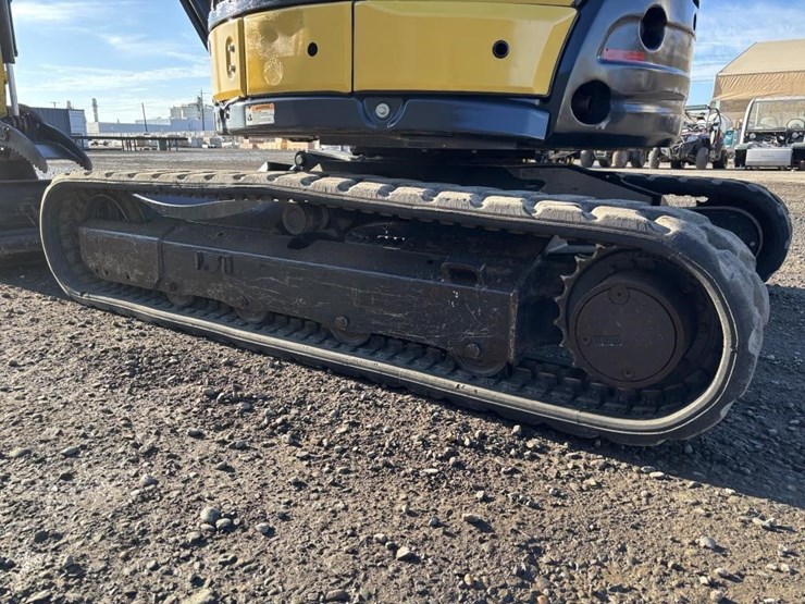 2020-yanmar-vi035-hydraulic-excavator-image-22