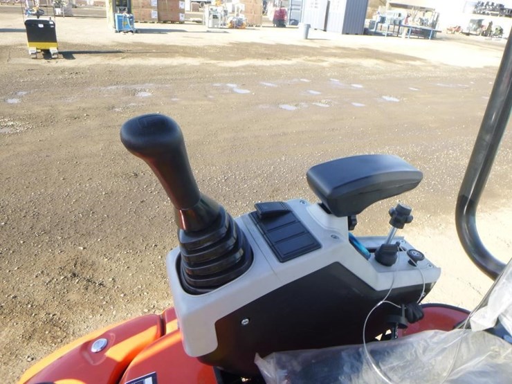2025-tpm-16-hydraulic-excavator-image-23