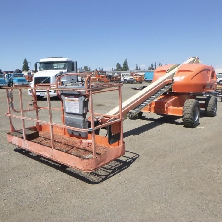 2007 JLG 400S