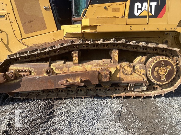 2018-caterpillar-d7e-image-2